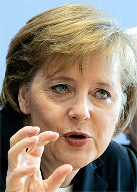 Angela Merkel SarahJ schielen Griff