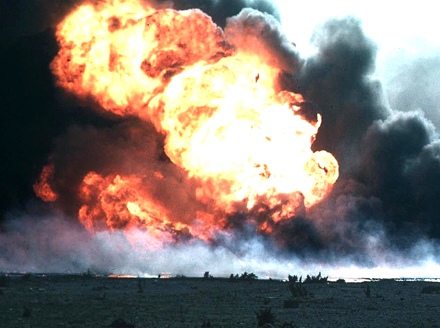 Kuwait burning oilfield crop