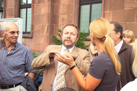 Besuch für Ensdorfs Buergermeister Thomas Harz (CDU)