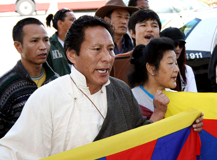 tibet protest vor Chinesischem Konsulat in San Fransisco Foto: Monster Pete