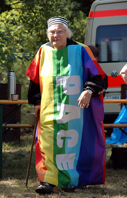 Proteste gegen die letzten Atomwaffen in Büchel Foto: Wolfgang Geissler Alte Dame der Friedensbewegung