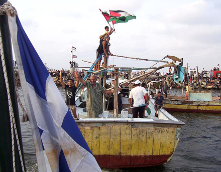 Empfang im Hafen von Gaza-Stadt Foto: Edith Lutz/ freegaza.org