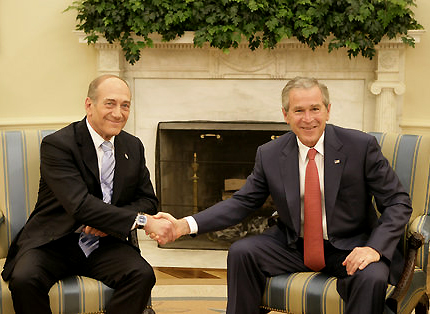 Ehud Olmert George W. Bush Foto: Eric Draper