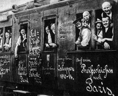 Zug auf dem Weg zur Westfront 1914