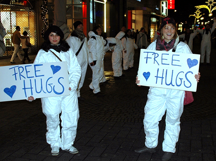 Tag der Menschenrechte in Köln Fotos: Wolfgang Geissler free hugs