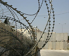 bethlehem stacheldraht Foto: arbeiterfotografie.com