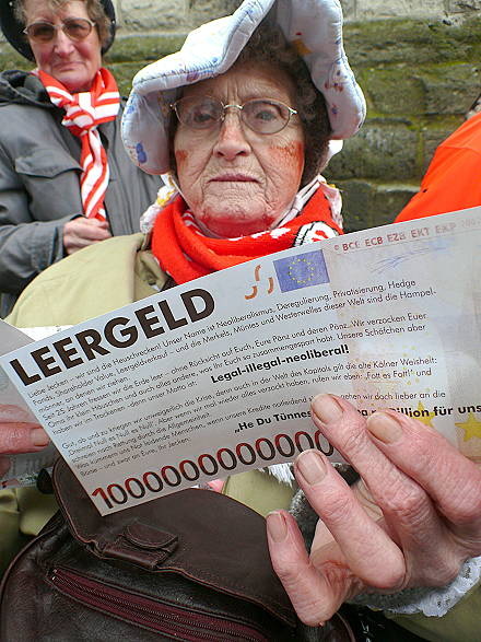 Rosenmontagszug Köln 2009 G8-Pappnasen Foto: Arbeiterfotografie