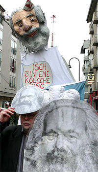 Karl Marx auf dem Rosenmontagszug Köln 2009 G8-Pappnasen Foto: Arbeiterfotografie