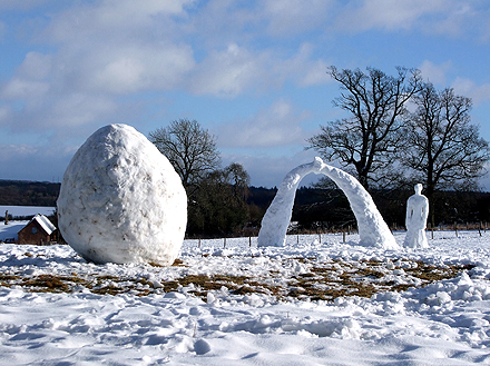 „Schnee“ von Markus Thonett Ei Bogen Mensch