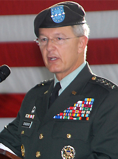 aktueller Oberbefehlshaber der NATO und ehemaliger Guantanamo-Lager Kommandant Bantz J. Craddock