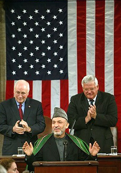 Hamid Karzai im US-Kongress 2004