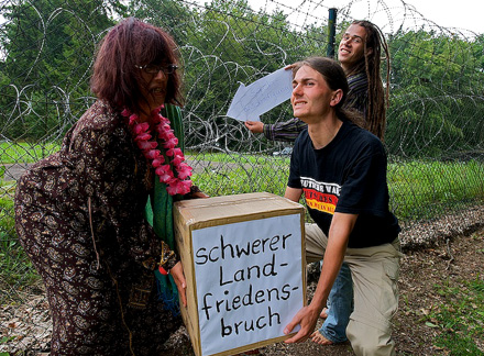 "schwerer Landfiredensbruch" Foto: Herbert Sauerwein