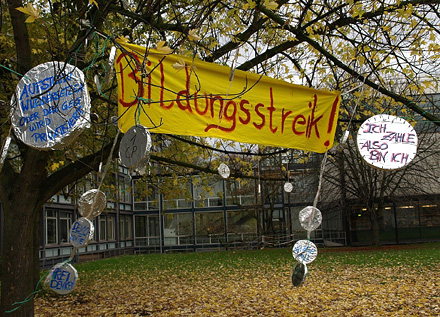 Aufruf zum Streik: Taler gegen Studiengebühren Foto: Claus, AStA Uni Köln