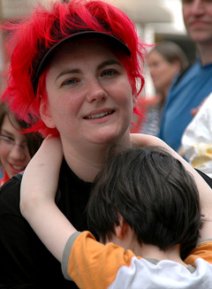 Nina Theuer und Sohn Lasker | Foto: Wolfgang Geissler