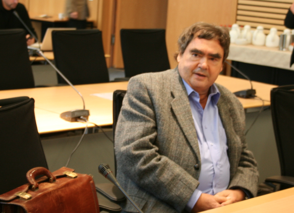 “Achtung, Satire!' Auftritt von Professor Dr. Siegfried