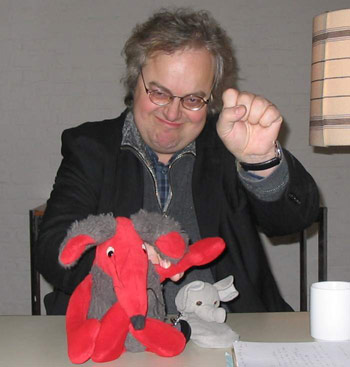 Immer mit roter Ratte - unser Autor Hans Detlev von Kirchbach