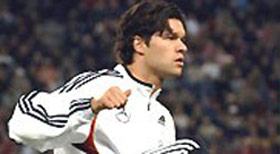 Michael Ballack - Passgenau die Chance