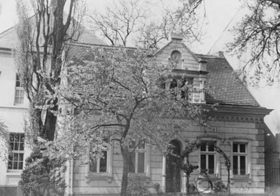 Haus der Freiheit auf der alten Festungsbastion der Kaiserpfalz. (Aufnahme 1949)