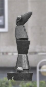 Max Ernst: Habakuk, der Vogel in Düsseldorf