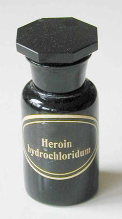 Altbewährt: Heroin auf Rezept