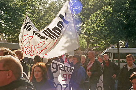 Demonstration gegen den Wortbruch der Stadt