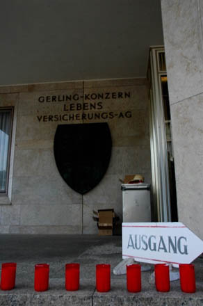 Arbeitsplätze zu Grabe getragen?