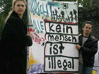 Demo - Kein Mensch ist illegal