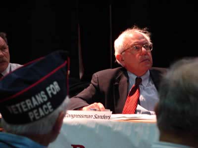 Bernard Sanders auf einem Vietnamkrieg-Veteranentreffen