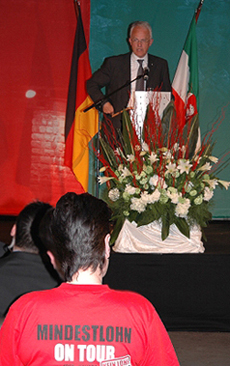 Rüttgers bei offiziellem Empfang